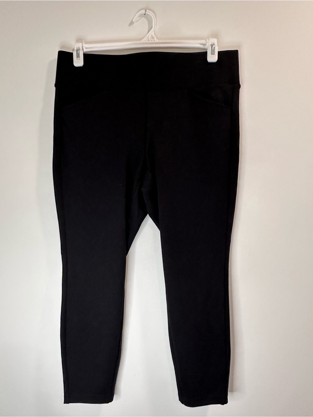 Torrid Women's Black Ponte Pixie High-Waist Pull-On Leggings